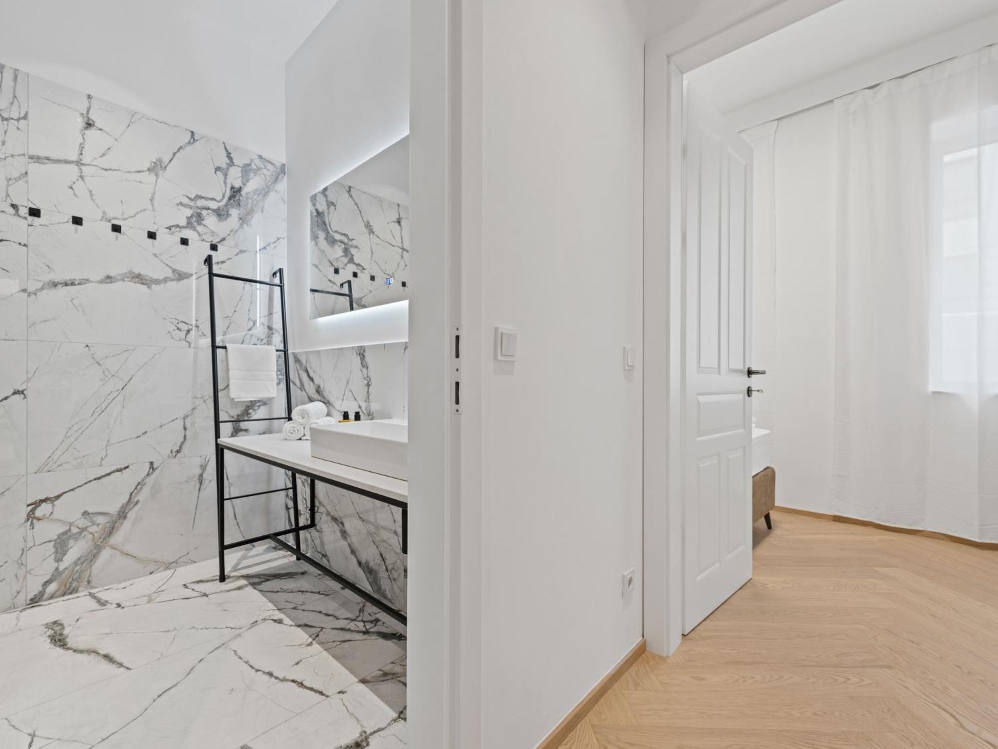 Gt7 Apartments District 9 - Managed By Sky9 Apartments Viena Exterior foto